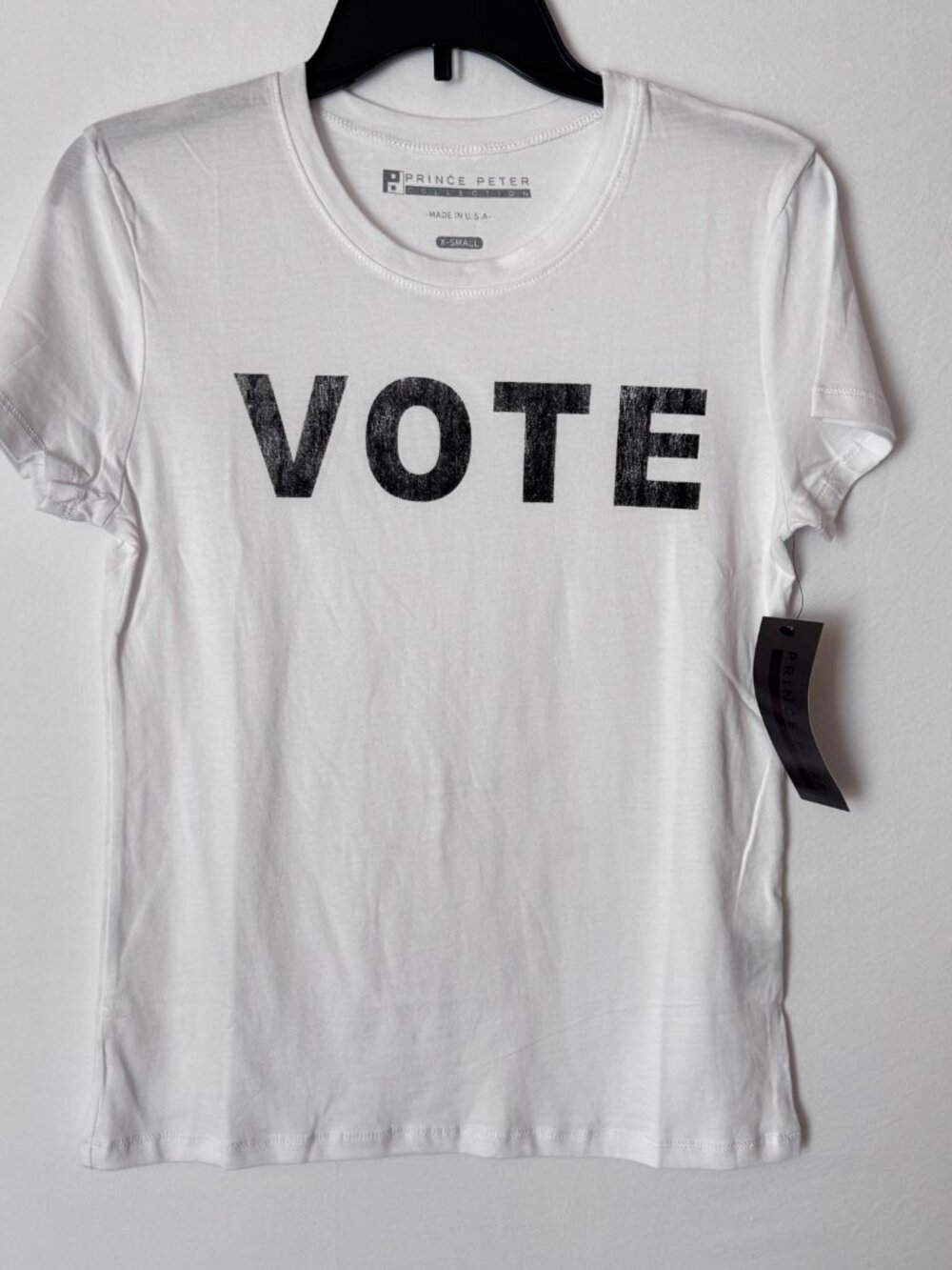 Prince Peter Collection Women Vote Graphic White Short Sleeve T-Shirt Size XS